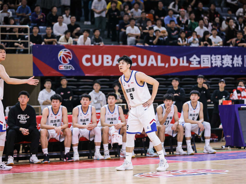 證明了他在 證明了他在